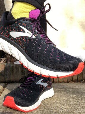 Brooks Glycerin 17 Women's Black Fiery Coral Athletic Running Shoes Size US 7